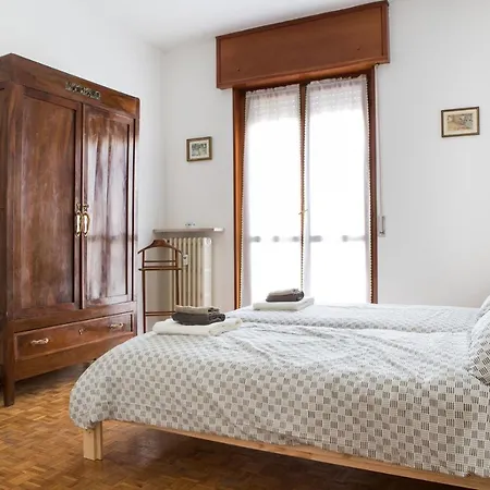 A Due Passi Dall'ospedale Apartment