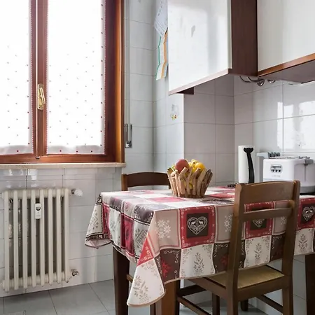 A Due Passi Dall'ospedale Apartment