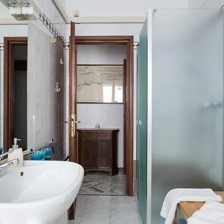 Apartment A Due Passi Dall'ospedale Parma